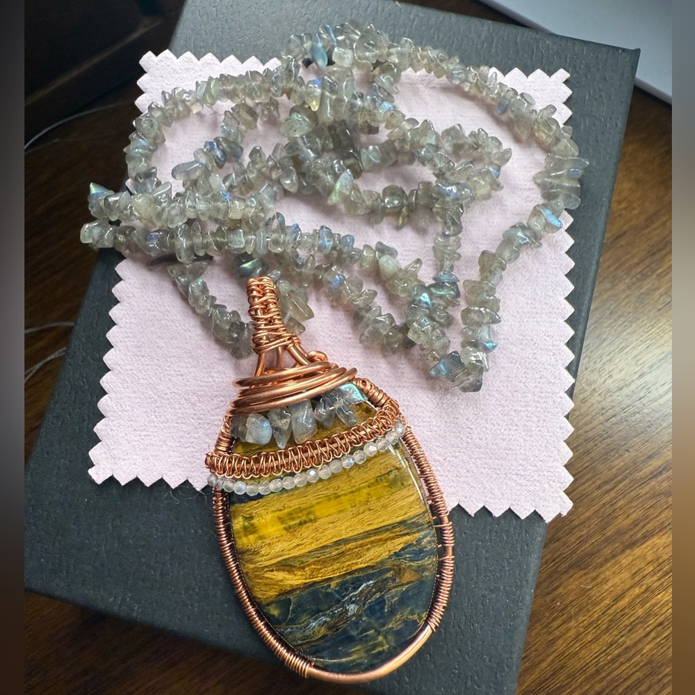 Handcrafted Copper Nellite and Labradorite Pendant Necklace